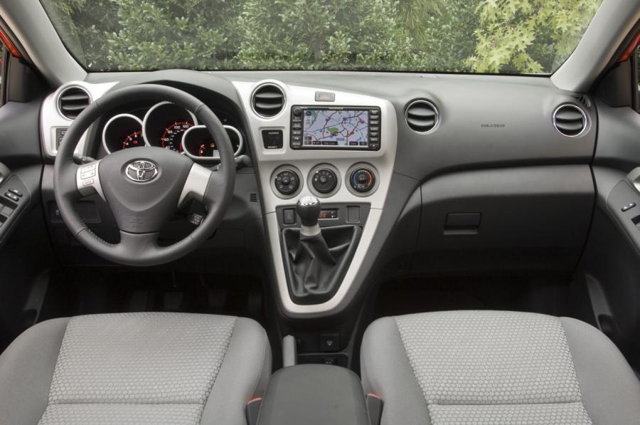  Toyota Corolla Matrix 2009 года  (фото 13 из 43)